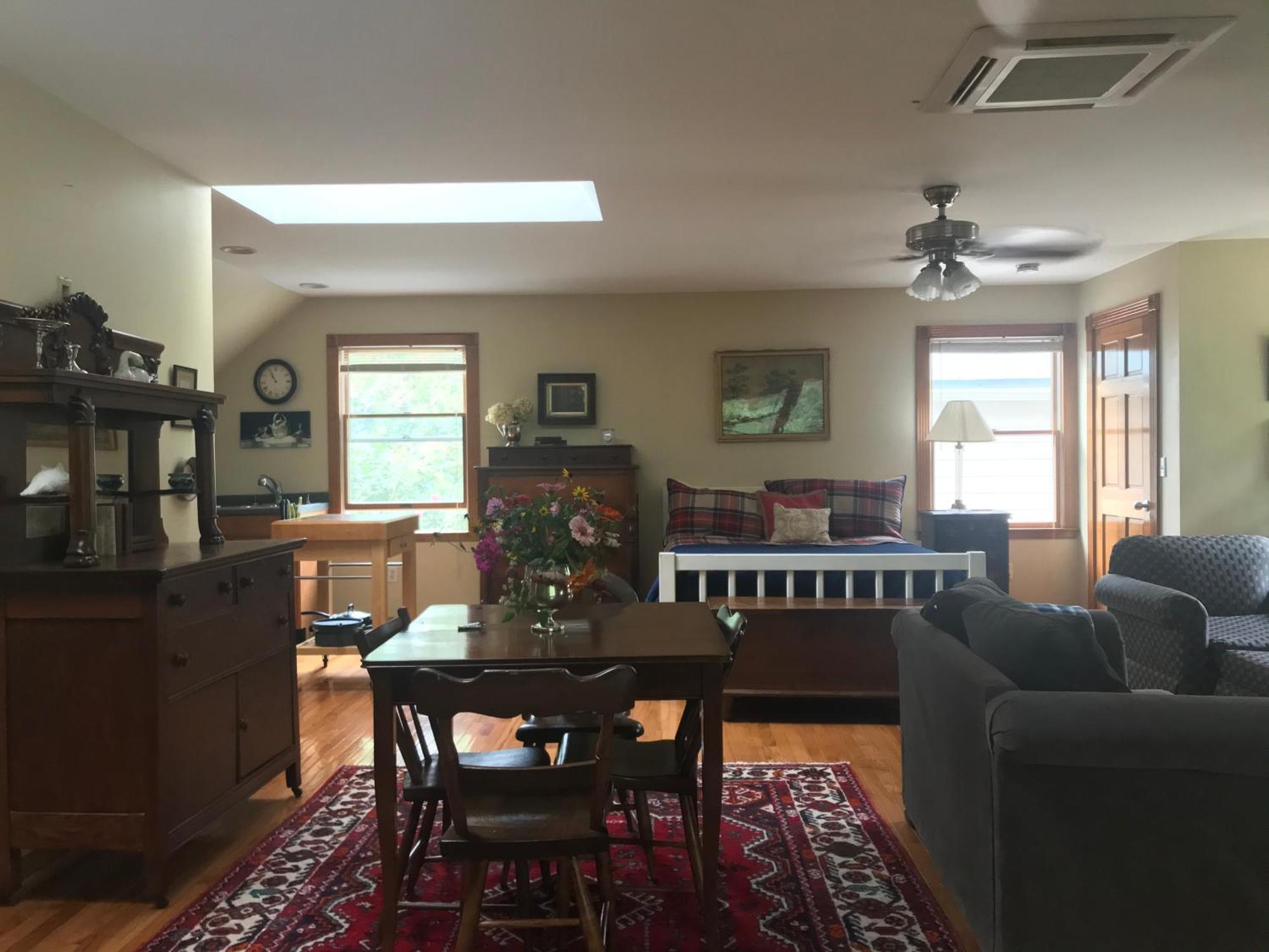 Carriage House Hideaway In Center Of Chestertown Exterior foto