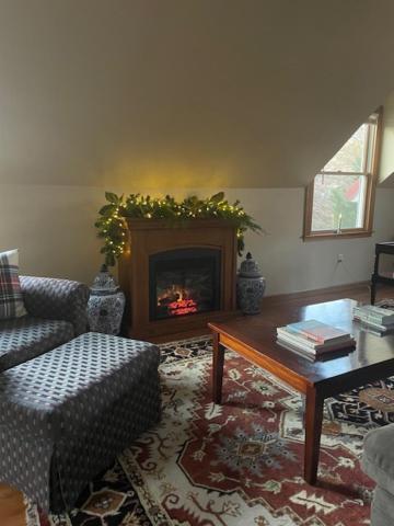 Carriage House Hideaway In Center Of Chestertown Exterior foto